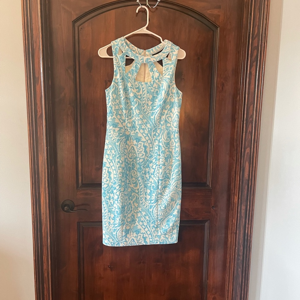 Eliza J soft blue and white textured dress with cutout neckline. Sz 8